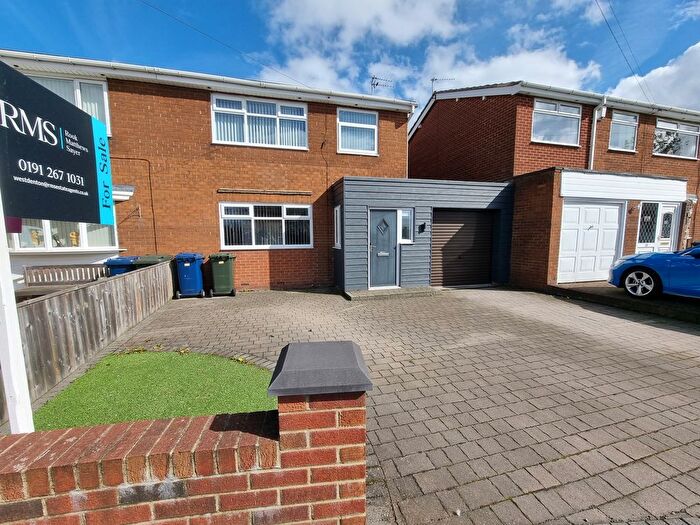 3 Bedroom Semi Detached House For Sale In Moorway Drive, Dumpling Hall, NE15