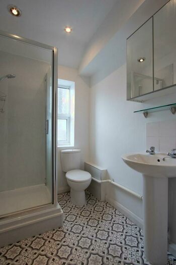 5 Bedroom Private Hall To Rent In Cogan Terrace, Cathays, CF24