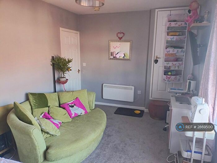 1 Bedroom Flat To Rent In Kingsley Gardens, Devizes, SN10