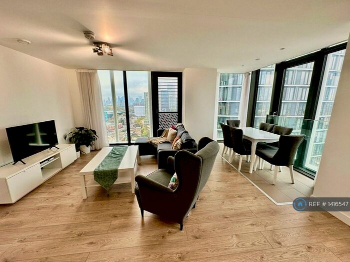 2 Bedroom Flat To Rent In Great Eastern Road, London, E15