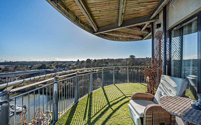 3 Bedroom Apartment To Rent In Roma, Victoria Wharf, Cardiff, CF11