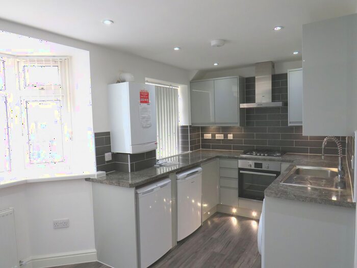 2 Bedroom Flat To Rent In Bilton Road, Perivale, Greenford, UB6