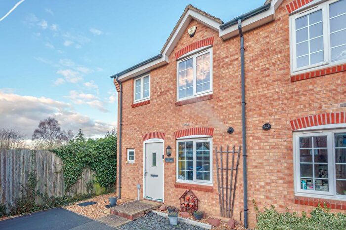 3 Bedroom House To Rent In Grendon Drive, Barton Seagrave, Kettering, NN15