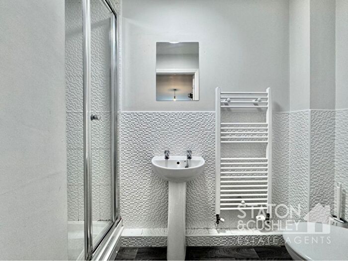 3 Bedroom End Of Terrace House For Sale In Topaz Crescent, Sutton-In-Ashfield, NG17