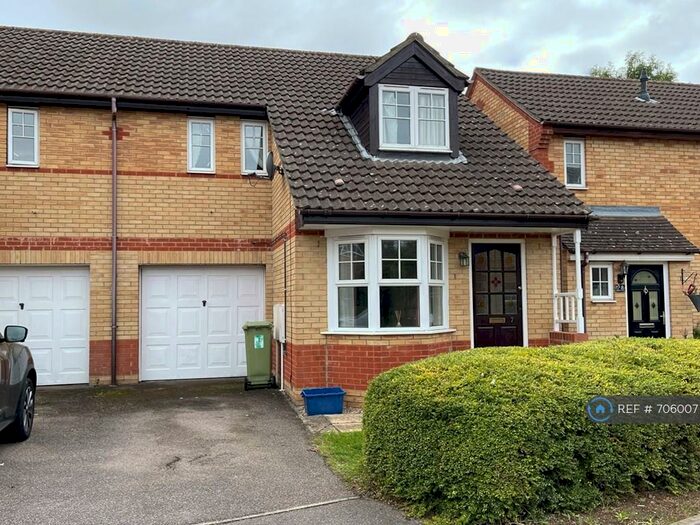 3 Bedroom Semi-Detached House To Rent In Appleton Mews, Emerson Valley, Milton Keynes, MK4