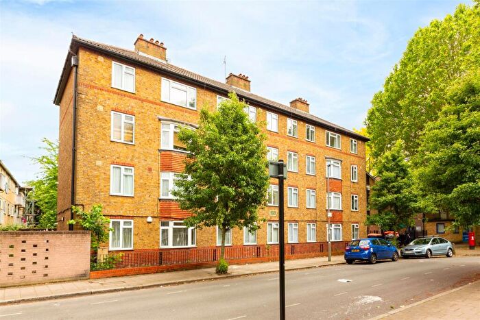 1 Bedroom Flat To Rent In Darien House, London, SW11