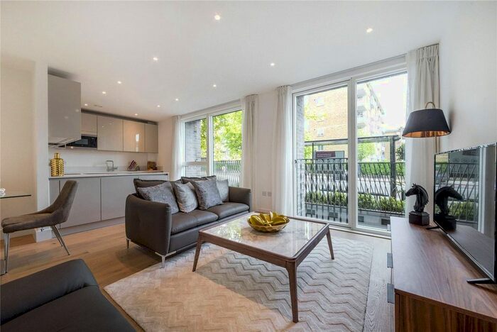 2 Bedroom Maisonette To Rent In Rochester Place, Camden, NW1