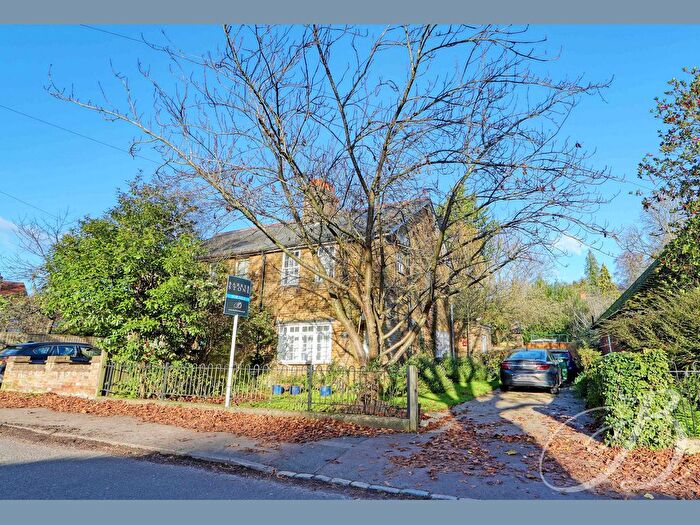 3 Bedroom Semi-detached House For Sale In Dean Lane, Cookham, SL6