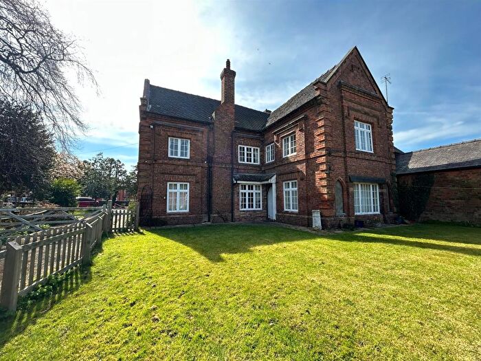 5 Bedroom Detached House To Rent In Eastgate, Louth, LN11