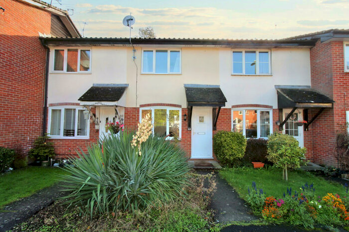 2 Bedroom Terraced House To Rent In Nightingale Close, Farnborough, Hampshire, GU14