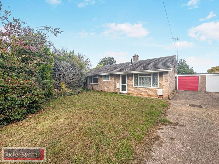 2 Bedroom Bungalow To Rent In Bustlers Rise, Cambridge, CB22