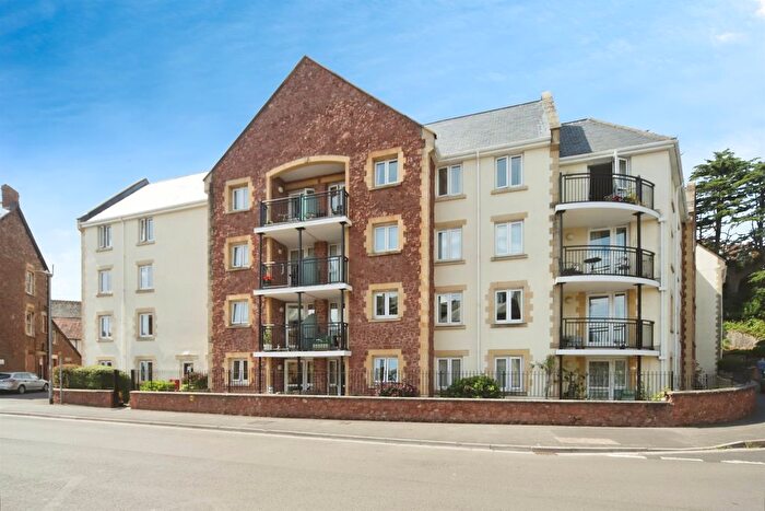 2 Bedroom Flat For Sale In Blenheim Road, Minehead, TA24