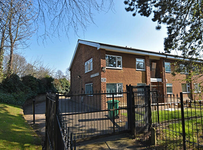 2 Bedroom Flat To Rent In Malcolm Close, Mapperley Park, NG3
