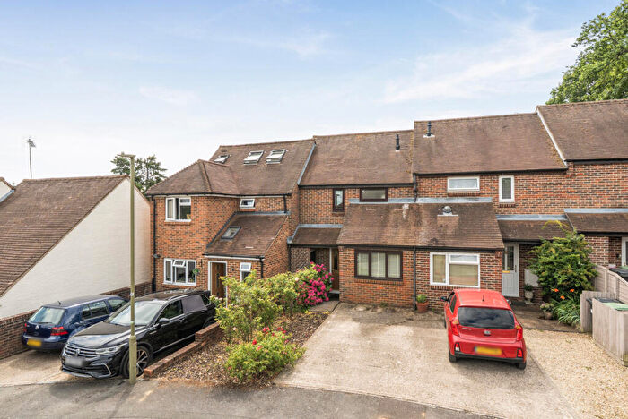 2 Bedroom Terraced House For Sale In The Close, Henley-on-Thames, Oxfordshire, RG9