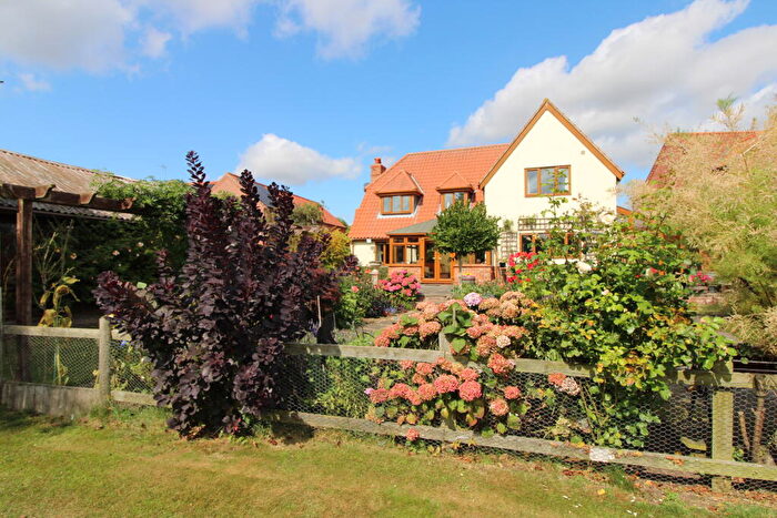 4 Bedroom Detached House For Sale In Newark Road, Coddington, Newark, NG24