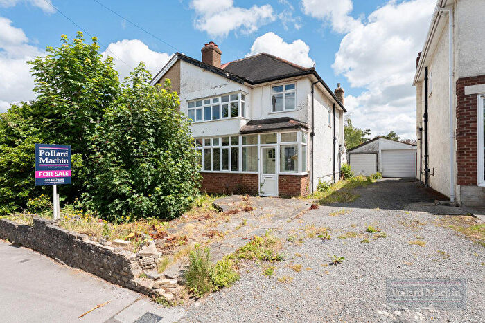 3 Bedroom Semi-Detached House For Sale In Bennetts Avenue, Shirley, CR0
