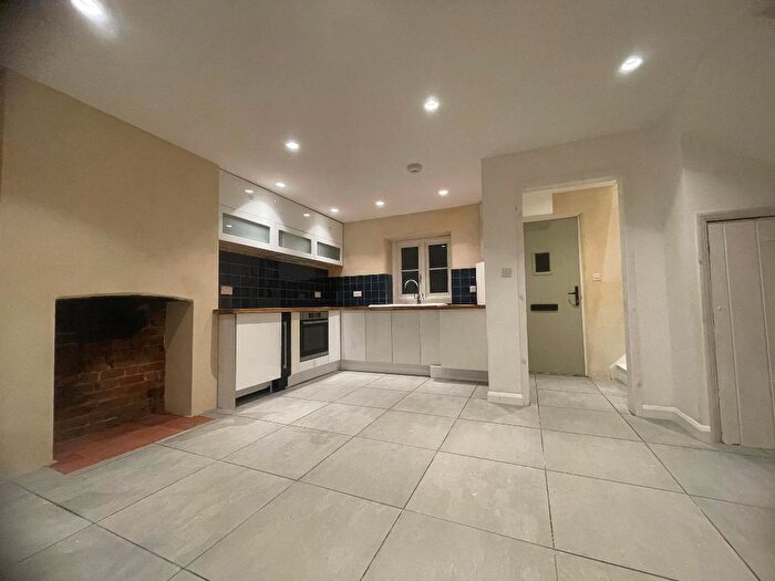 2 Bedroom End Of Terrace House To Rent In Pettiwell, Garsington, Oxford, Oxfordshire, OX44