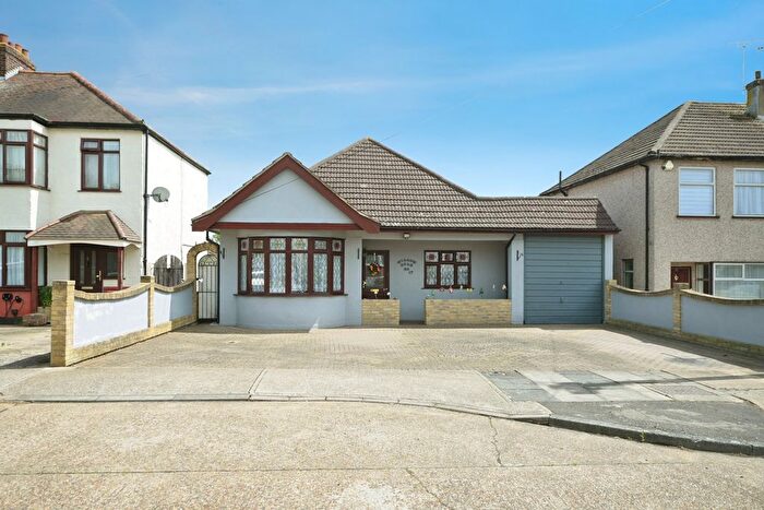 4 Bedroom Bungalow For Sale In Ferndale Road, Romford, Essex, RM5
