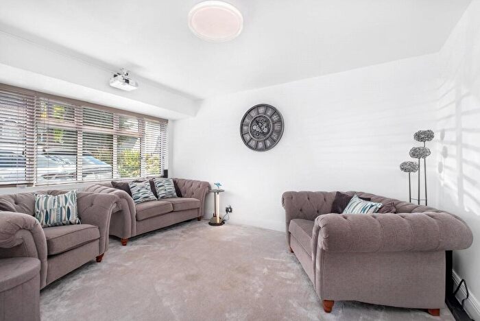 4 Bedroom Semi-Detached House To Rent In Wych Elm Road, Hornchurch, Essex, RM11