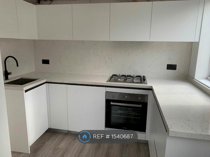 2 Bedroom Flat To Rent In Croydon, Croydon, CR0