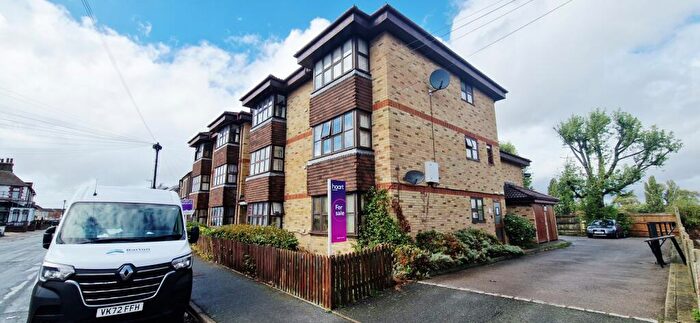 Apartment To Rent In Kingsdale Court, Milton Road, Swanscombe, Kent, DA10