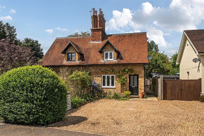 2 Bedroom Semi-Detached House For Sale In Bedford Road, Stagsden, MK43