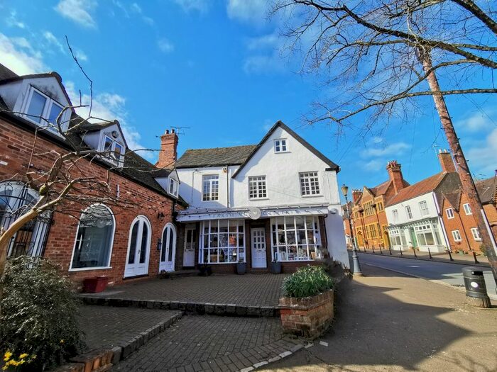 2 Bedroom Flat To Rent In High Street, Kenilworth, CV8