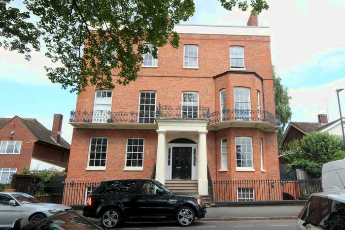 2 Bedroom Flat To Rent In Newbold Terrace East, Leamington Spa, CV32