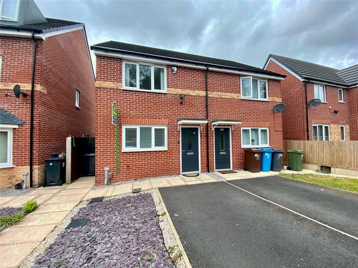 2 Bedroom Semi-Detached House To Rent In Whitebank Road, Limeside, Oldham, OL8