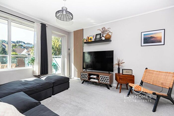 2 Bedroom Apartment For Sale In Surrey Road, Bournemouth, BH4