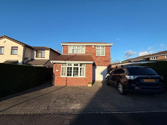 4 Bedroom Property To Rent In Beaufort Crescent, Bristol, BS34