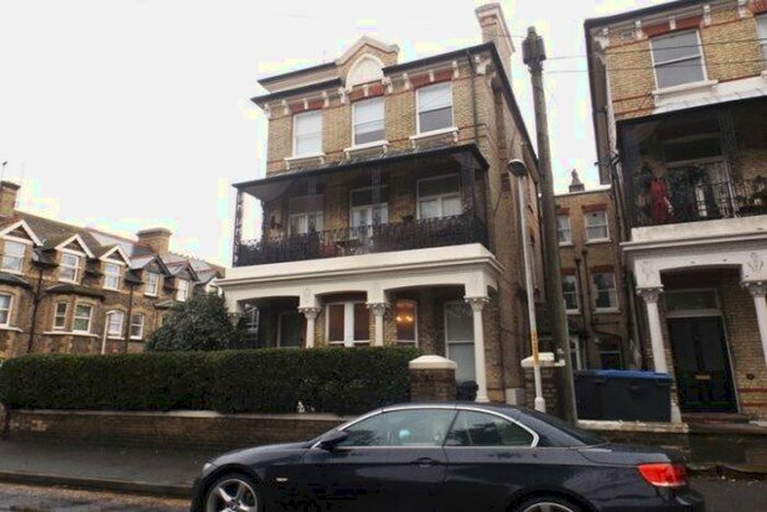 2 Bedroom Flat To Rent In Adrian Square, Westgate-On-Sea, CT8