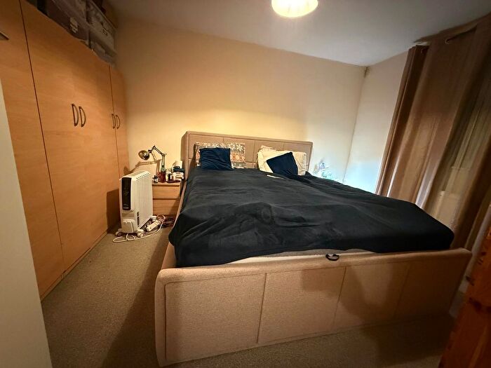 1 Bedroom Flat To Rent In Frinton Mews, Ilford, IG2