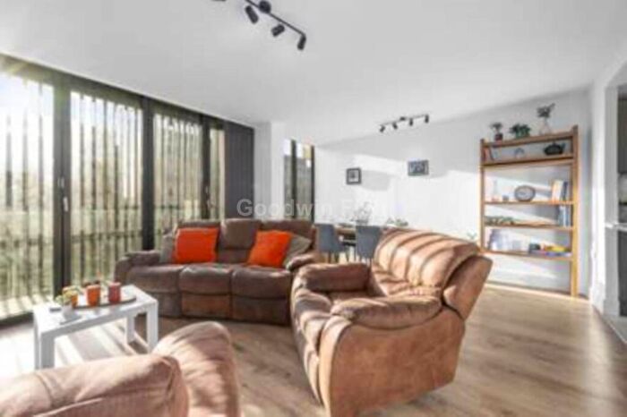 3 Bedroom Apartment To Rent In Burton Place, Castlefield, M15
