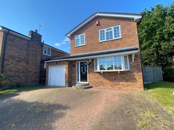 4 Bedroom Detached House For Sale In Mainwaring Drive, Wilmslow, SK9