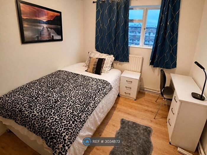 3 Bedroom Flat To Rent In Lupus St, London, SW1V