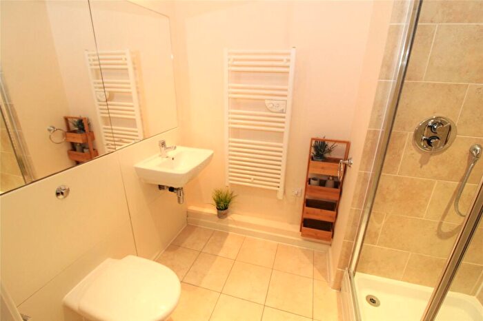 2 Bedroom Apartment To Rent In The Paramount, Beckhampton Street, Swindon, Wiltshire, SN1