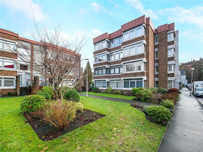 1 Bedroom Flat For Sale In Lethington Avenue, Shawlands, Glasgow City, G41