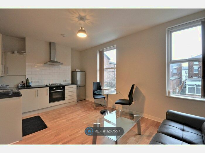 2 Bedroom Flat To Rent In Stanley Street, Southport PR9
