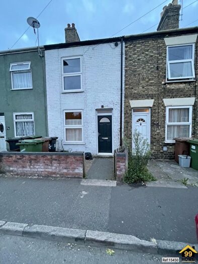 3 Bedroom Terraced House To Rent In High Street, Peterborough, United Kingdom, PE2