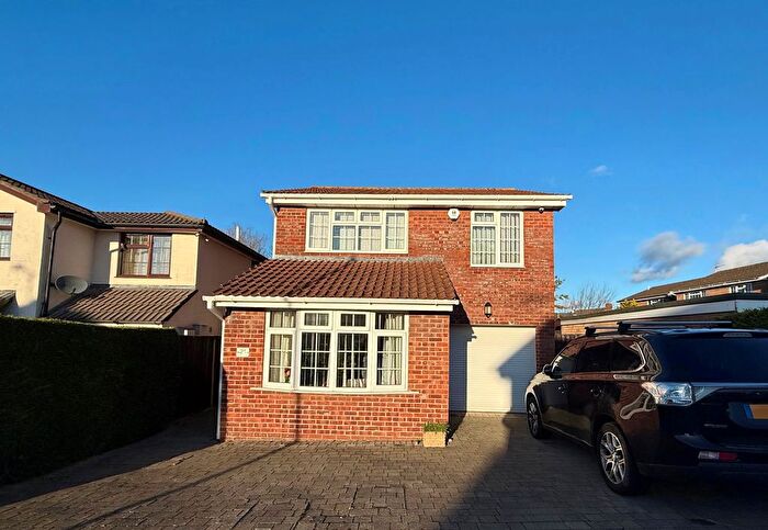 4 Bedroom Property To Rent In Beaufort Crescent, Bristol, BS34