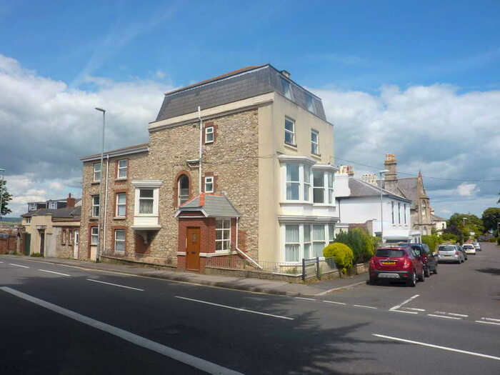 1 Bedroom Flat To Rent In Rodwell Road, Weymouth, DT4