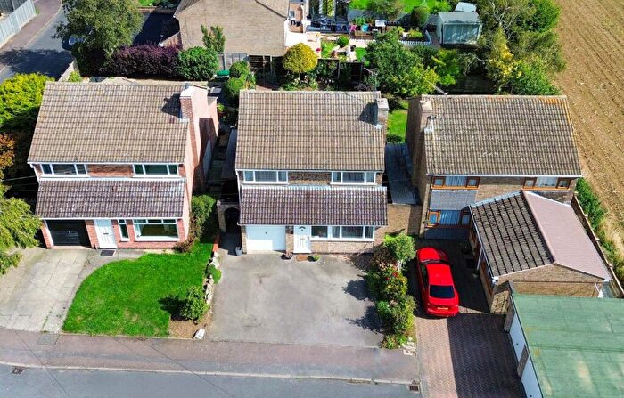 4 Bedroom Detached House For Sale In Sutton Close, Oadby, Leicester, LE2