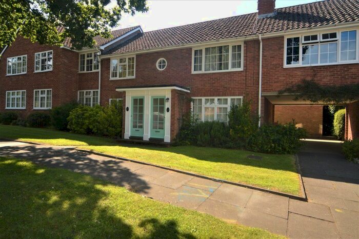 2 Bedroom Maisonette To Rent In Westminster Court, St Albans, AL1
