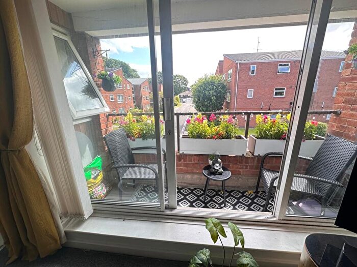 2 Bedroom Flat To Rent In Martindale Road, Liverpool, Merseyside., L18