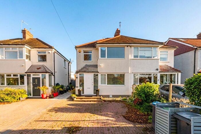 3 Bedroom House For Sale In Windsor Avenue, New Malden, KT3