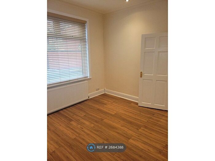 2 Bedroom Terraced House To Rent In Romiley Street, Salford, M6