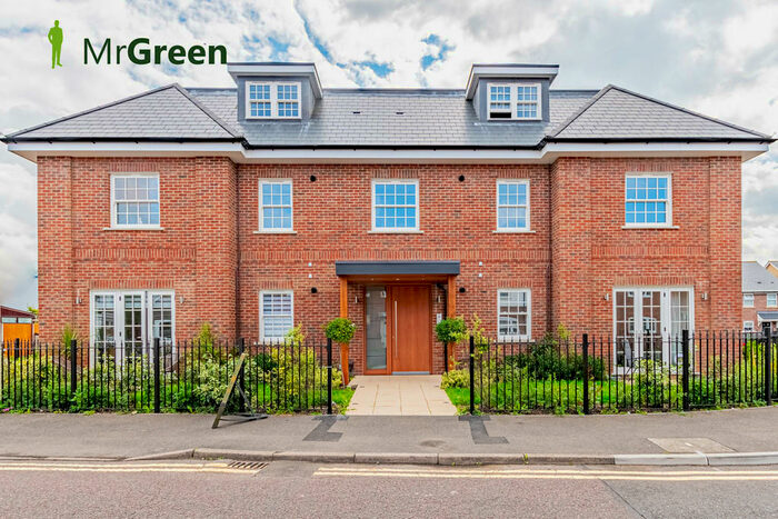 2 Bedroom Apartment To Rent In Grange Road, Christchurch, BH23