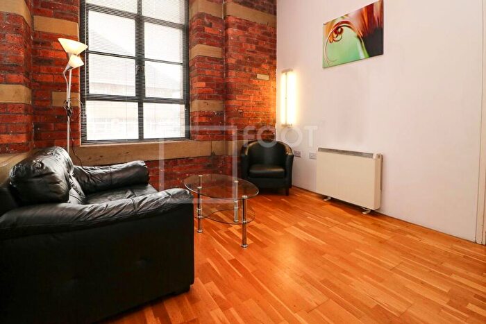 1 Bedroom Apartment To Rent In Silk Warehouse, Lister Mills, BD9