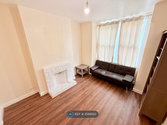 1 Bedroom Flat To Rent In Elthruda Road, London, SE13